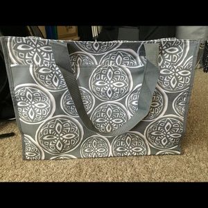 Thirty-One Deluxe Organizing Utility Tote